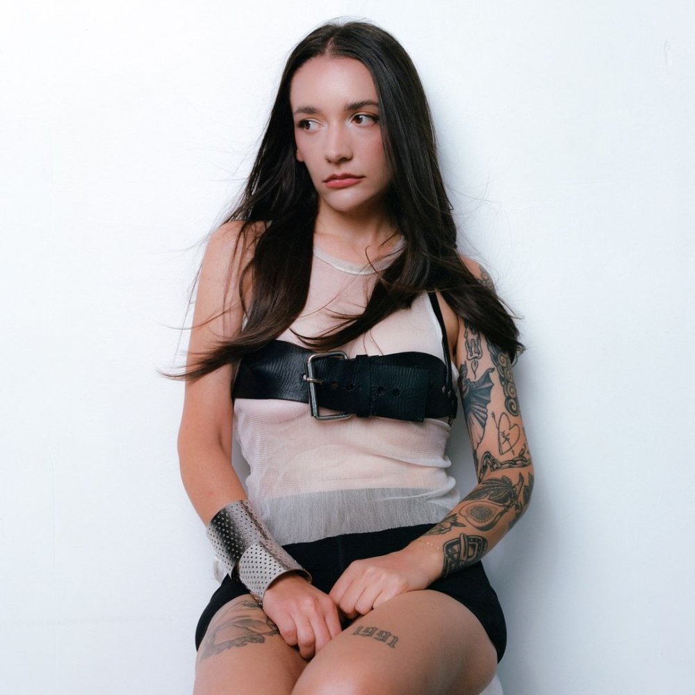 Mandy Lee's avatar